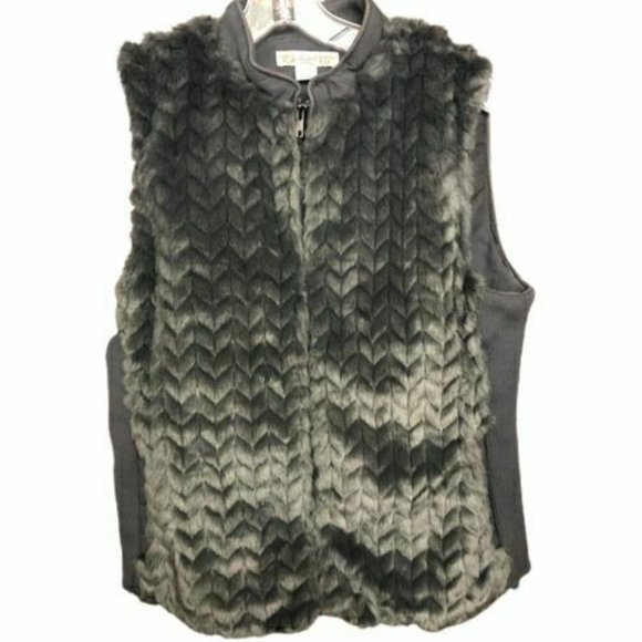 Vintage America Jackets & Blazers - Vintage America faux fur vest SIZE MEDIUM